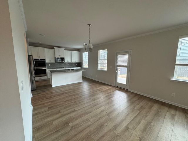 1129 Georgian Point Drive, Lawrenceville, GA 30045