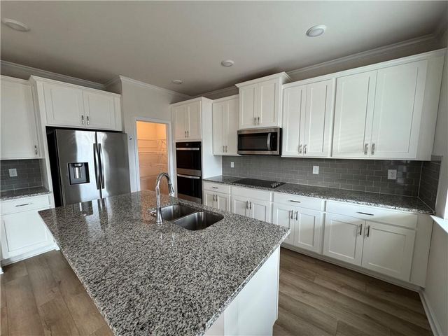 1129 Georgian Point Drive, Lawrenceville, GA 30045