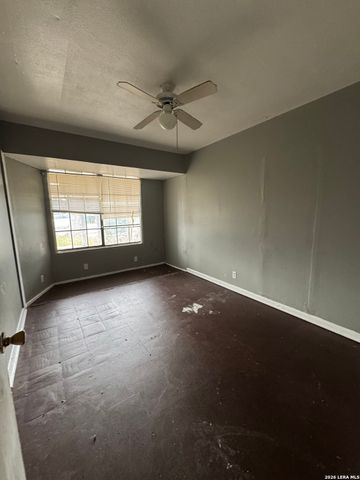 215 W Bedford, San Antonio, TX 78226