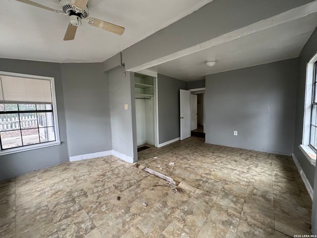 215 W Bedford, San Antonio, TX 78226
