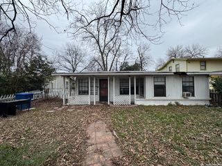 215 W Bedford, San Antonio, TX 78226