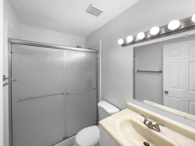 5819 Deer Run Drive, Deerfield Twp., OH 45040