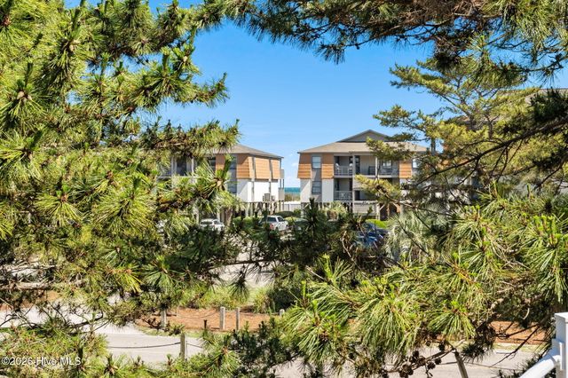 7 Bayberry Drive, Ocean Isle Beach, NC 28469