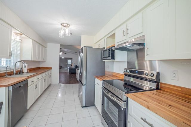 33 GINGER CIRCLE, Leesburg, FL 34748