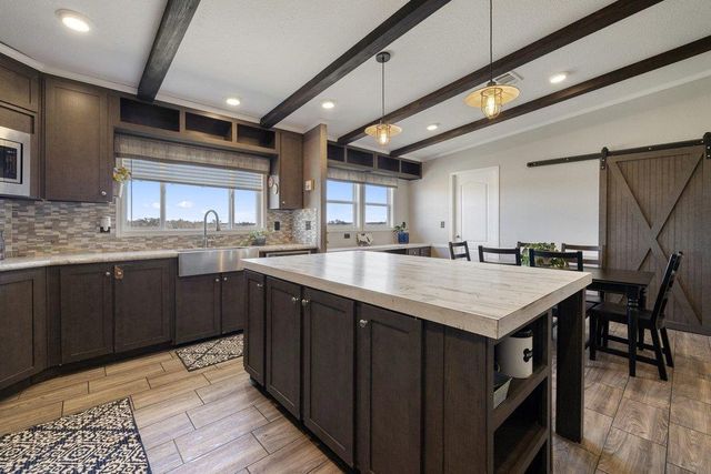 950 S Fm 486, Thorndale, TX 76577