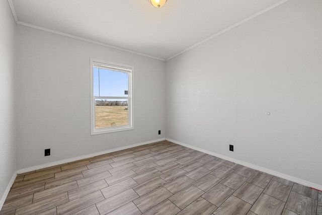 950 S Fm 486, Thorndale, TX 76577