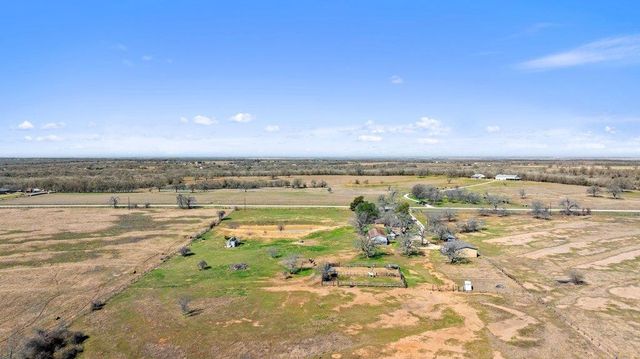 950 S Fm 486, Thorndale, TX 76577