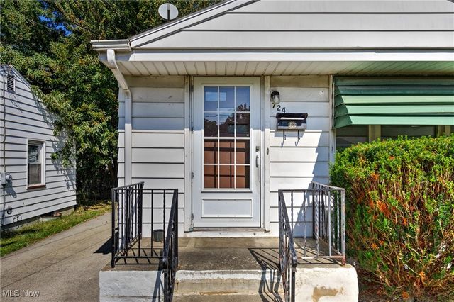 724 E Laclede Avenue, Youngstown, OH 44502