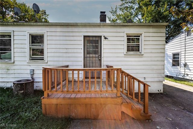 724 E Laclede Avenue, Youngstown, OH 44502