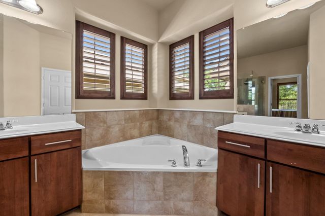 22204 Red Yucca RD, Spicewood, TX 78669