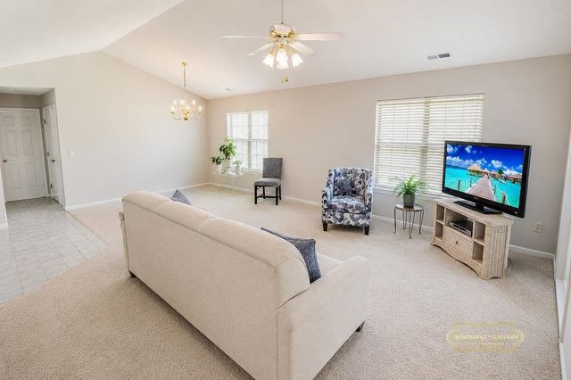 525 Drake Ln., Surfside Beach, SC 29575