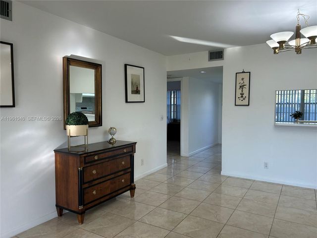 100 SW 130th Ter 109C, Pembroke Pines, FL 33027