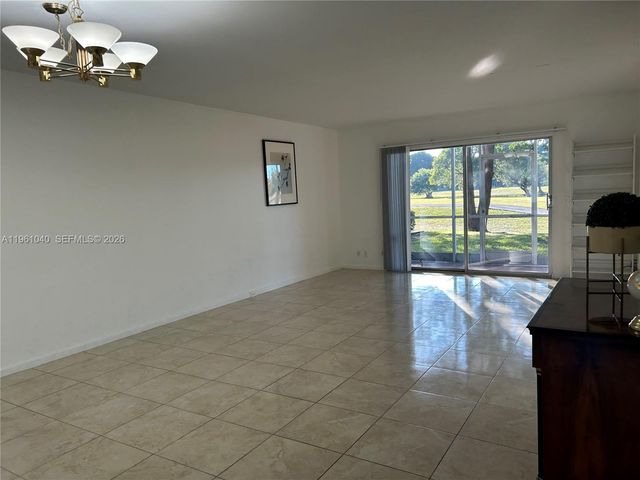 100 SW 130th Ter 109C, Pembroke Pines, FL 33027