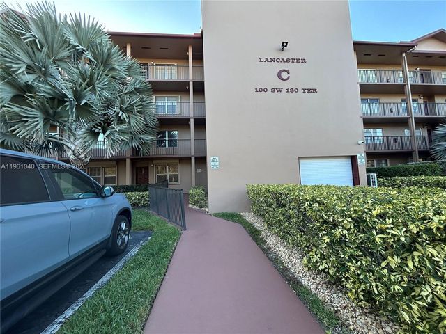100 SW 130th Ter 109C, Pembroke Pines, FL 33027