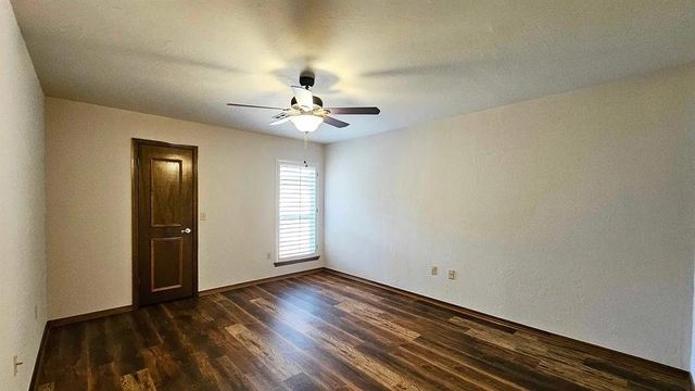 1225 NW 198th Street, Edmond, OK 73012