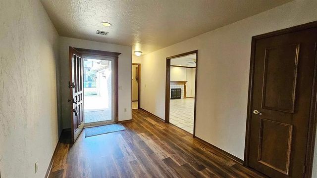1225 NW 198th Street, Edmond, OK 73012