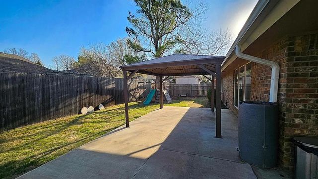 1225 NW 198th Street, Edmond, OK 73012