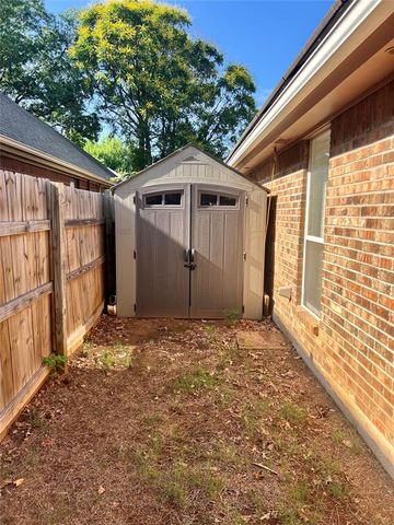 1225 NW 198th Street, Edmond, OK 73012