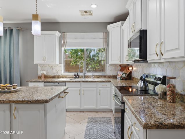 14523 W CORTEZ Street, Surprise, AZ 85379