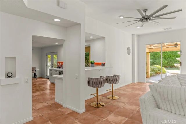 1820 E Racquet Club, Palm Springs, CA 92262