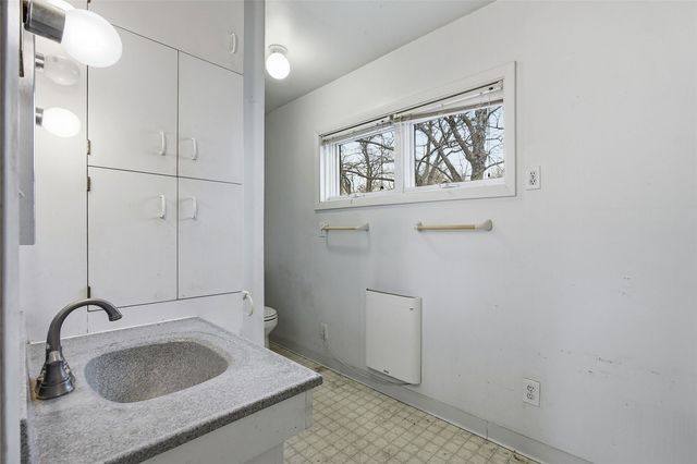 1117 St. Clement Street Street, Iowa City, IA 52245