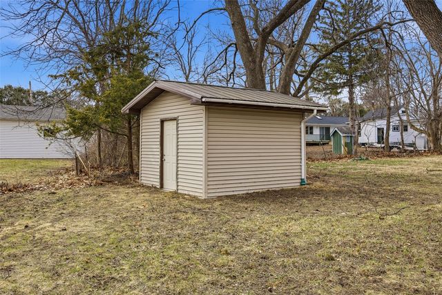 1117 St. Clement Street Street, Iowa City, IA 52245