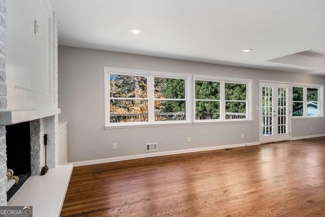 3240 Pinestream Road NW, Atlanta, GA 30327