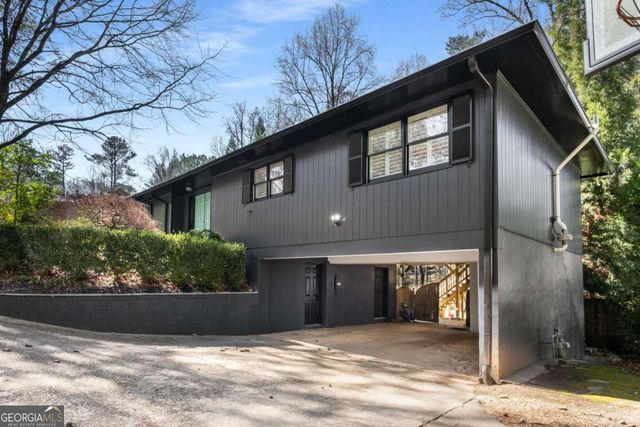 3240 Pinestream Road NW, Atlanta, GA 30327
