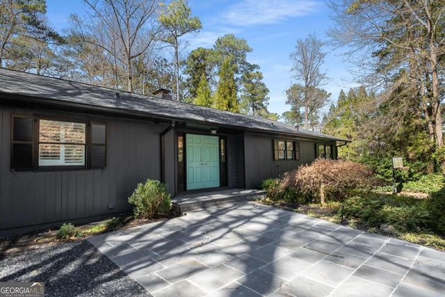 3240 Pinestream Road NW, Atlanta, GA 30327