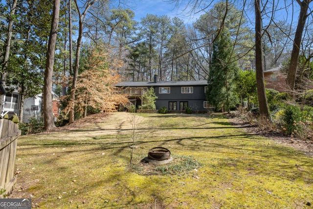 3240 Pinestream Road NW, Atlanta, GA 30327