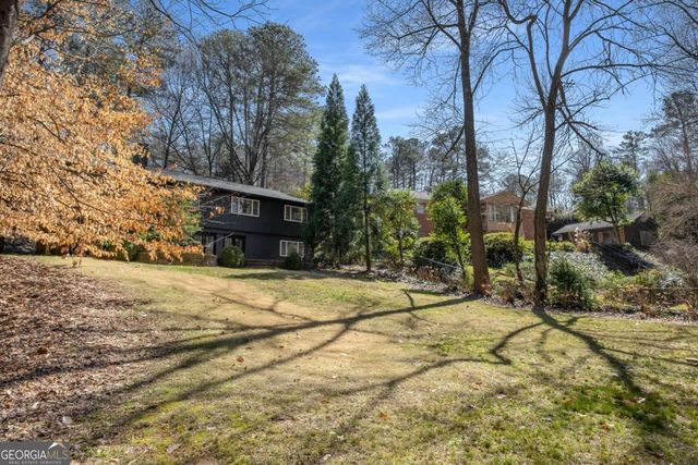 3240 Pinestream Road NW, Atlanta, GA 30327