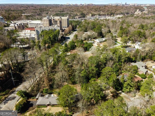 3240 Pinestream Road NW, Atlanta, GA 30327