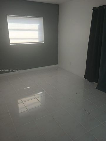 1125 NW 30th Court 10, Wilton Manors, FL 33311