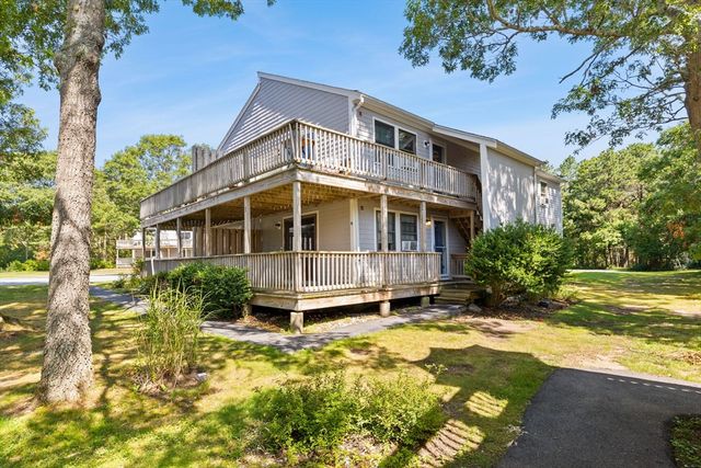 35 Ashumet Rd 10B, Mashpee, MA 02649