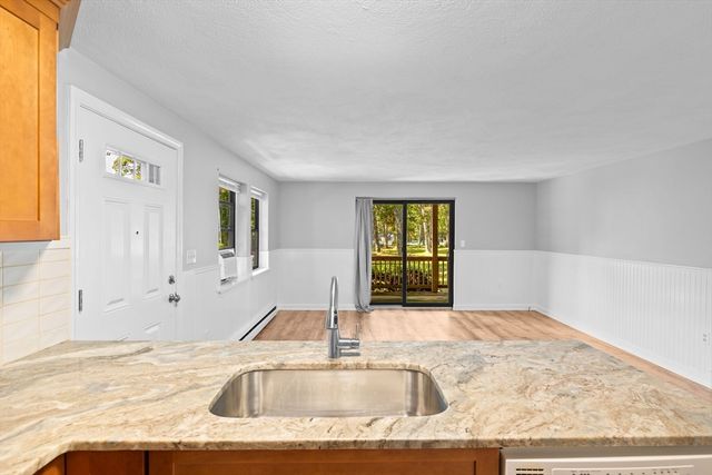 35 Ashumet Rd 10B, Mashpee, MA 02649