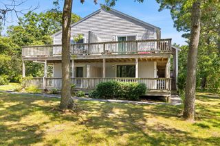 35 Ashumet Rd 10B, Mashpee, MA 02649