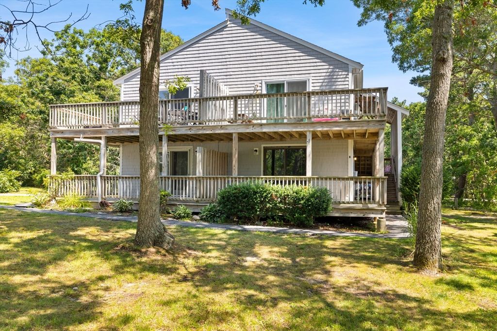 35 Ashumet Rd 10B, Mashpee, MA 02649