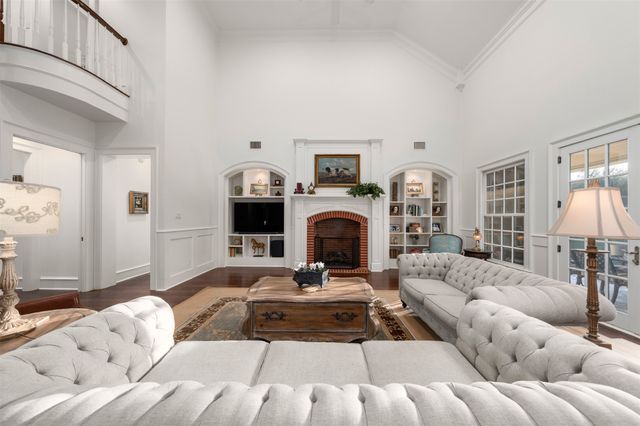 435 Lost Hunters Canyon, China Spring, TX 76633