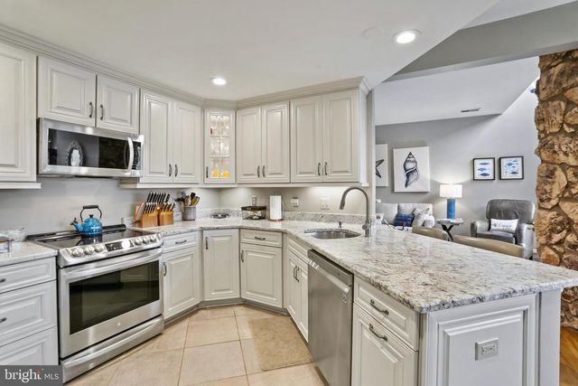 11218 HARBOR CT, Reston, VA 20191