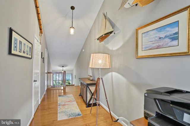 11218 HARBOR CT, Reston, VA 20191