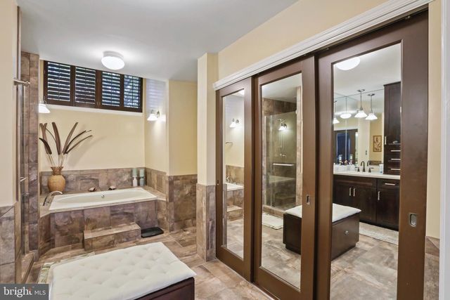 11218 HARBOR CT, Reston, VA 20191