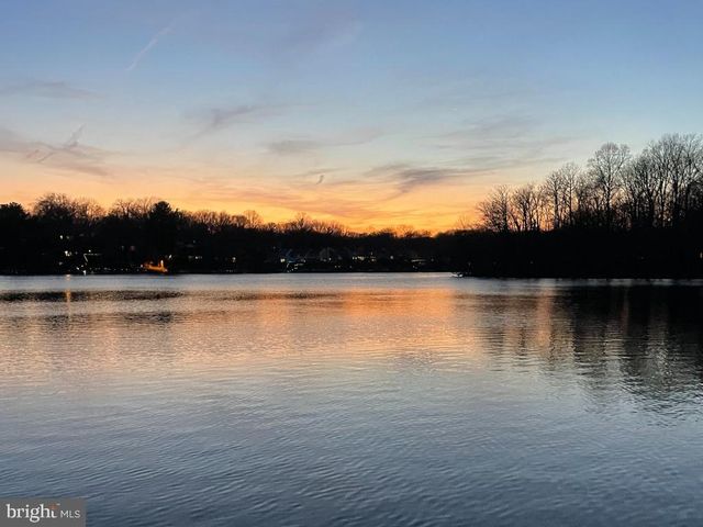 11218 HARBOR CT, Reston, VA 20191