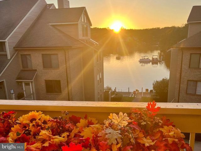 11218 HARBOR CT, Reston, VA 20191