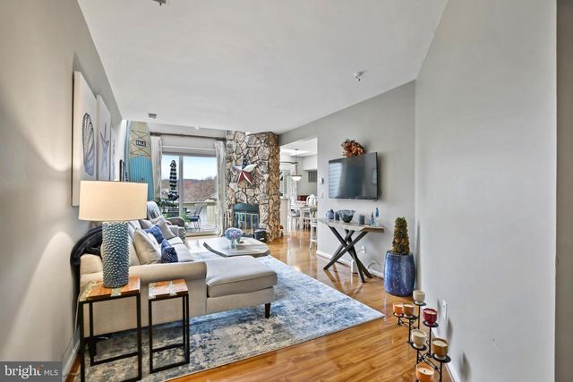 11218 HARBOR CT, Reston, VA 20191