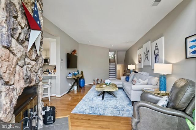 11218 HARBOR CT, Reston, VA 20191