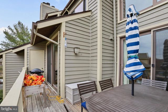 11218 HARBOR CT, Reston, VA 20191