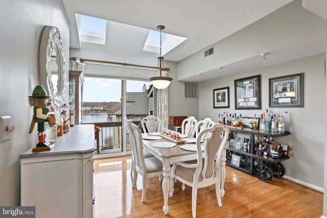 11218 HARBOR CT, Reston, VA 20191