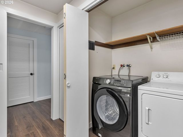 12146 Sw TAYLOR Ct, Portland, OR 97225