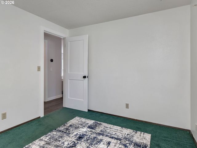 12146 Sw TAYLOR Ct, Portland, OR 97225