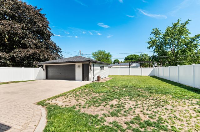 1613 Jones Street, Joliet, IL 60435
